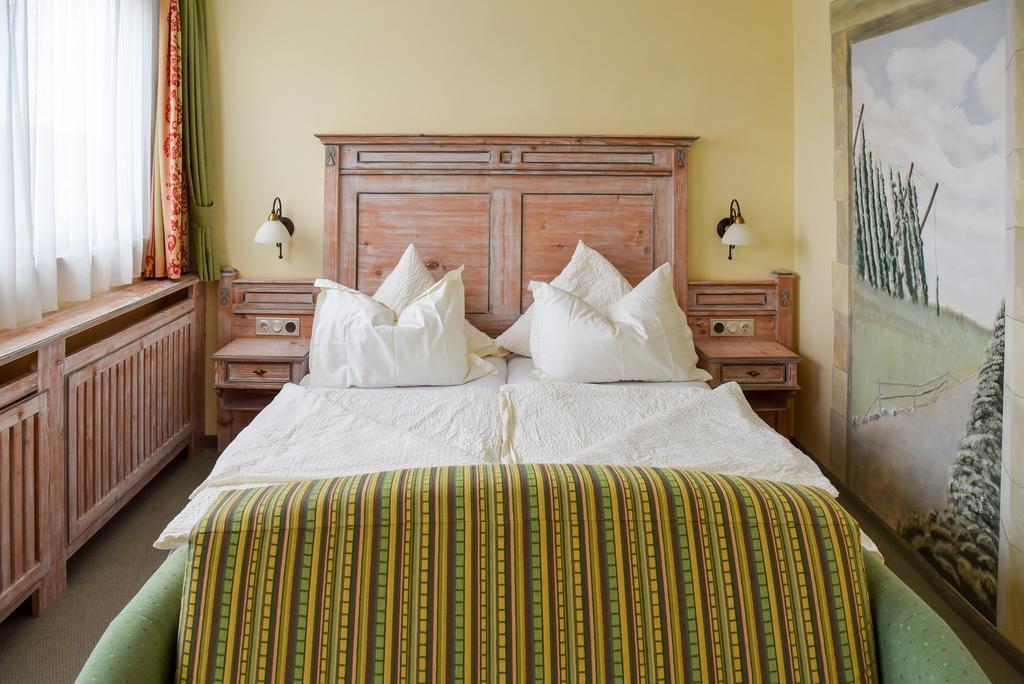 Landhotel Schnupp Neudrossenfeld Bagian luar foto