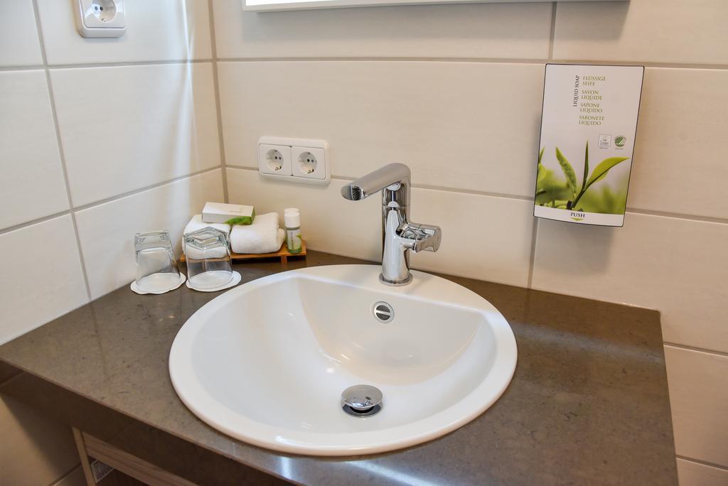 Landhotel Schnupp Neudrossenfeld Bagian luar foto