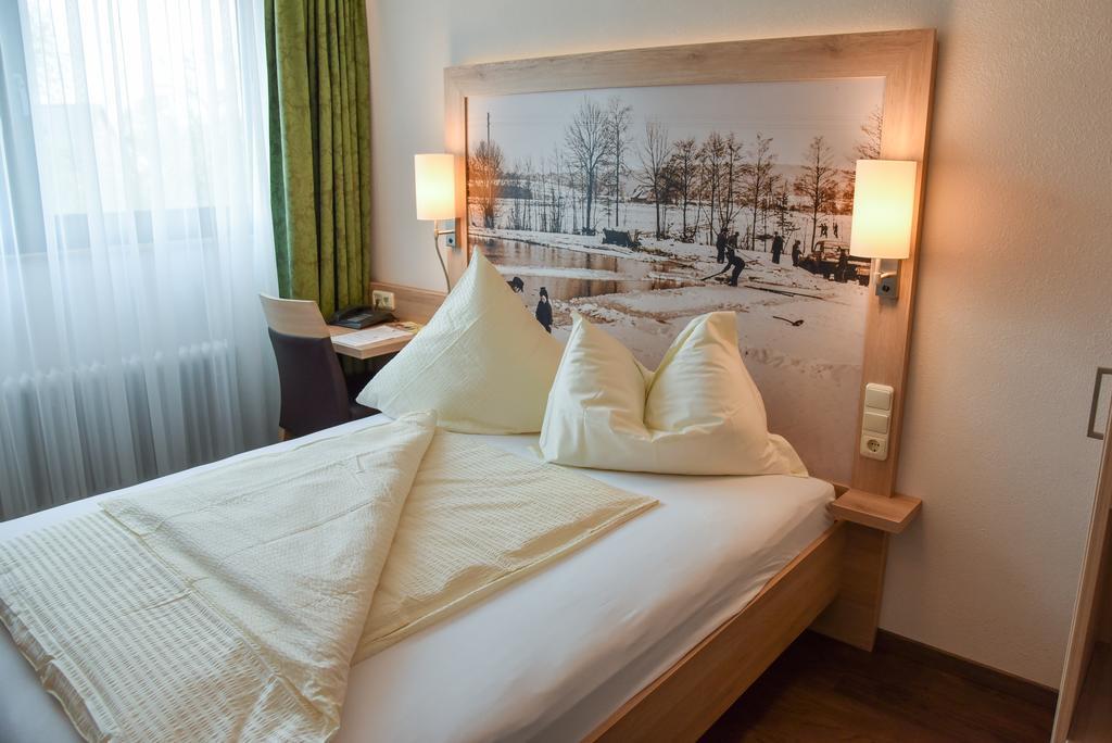 Landhotel Schnupp Neudrossenfeld Bagian luar foto
