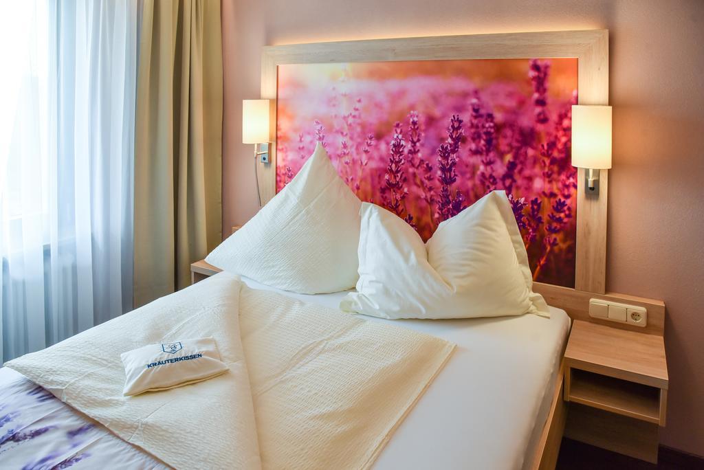 Landhotel Schnupp Neudrossenfeld Bagian luar foto