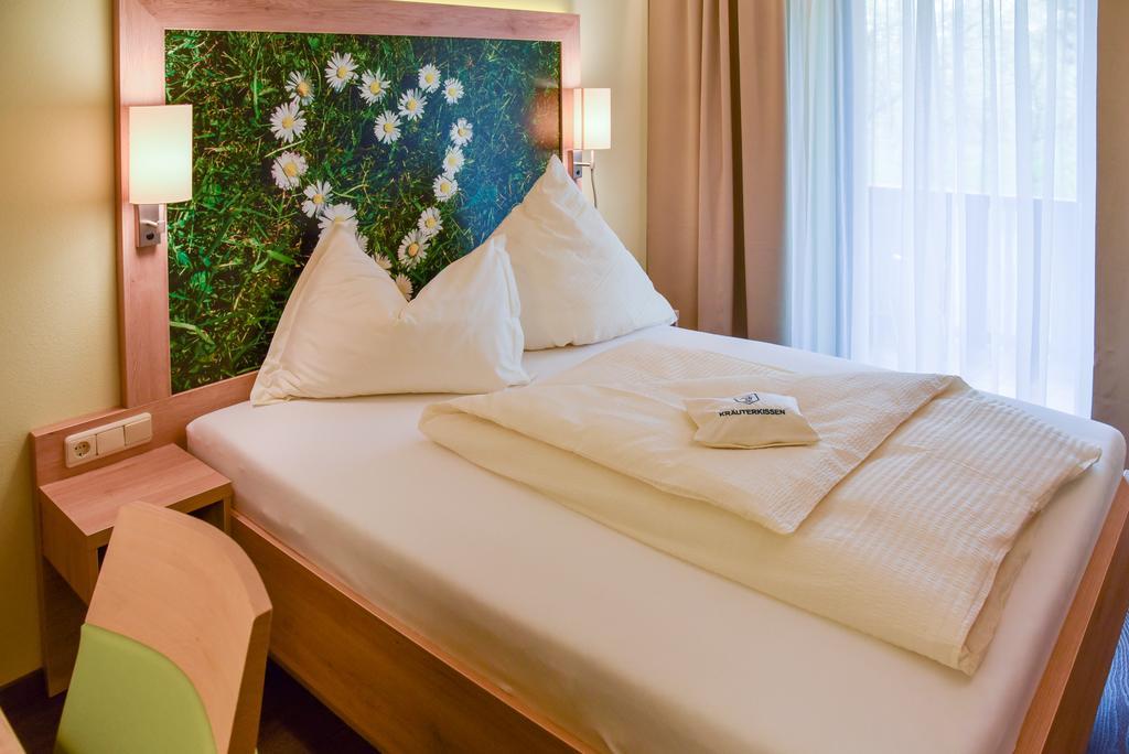 Landhotel Schnupp Neudrossenfeld Bagian luar foto