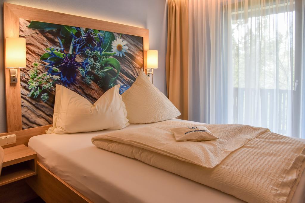 Landhotel Schnupp Neudrossenfeld Bagian luar foto