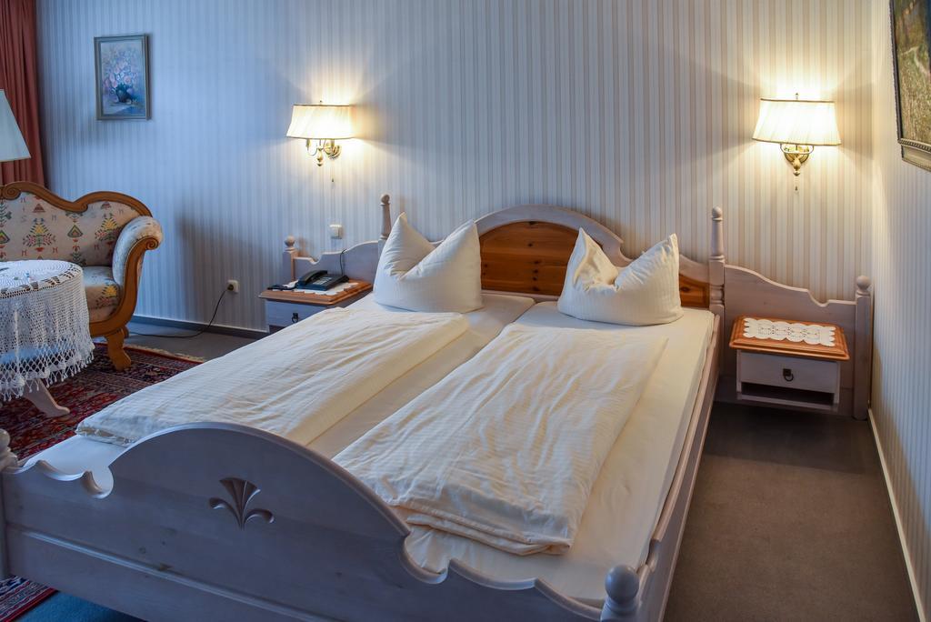 Landhotel Schnupp Neudrossenfeld Bagian luar foto