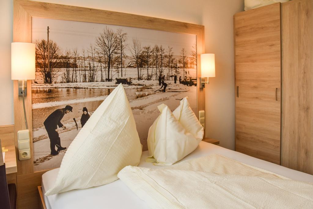 Landhotel Schnupp Neudrossenfeld Bagian luar foto