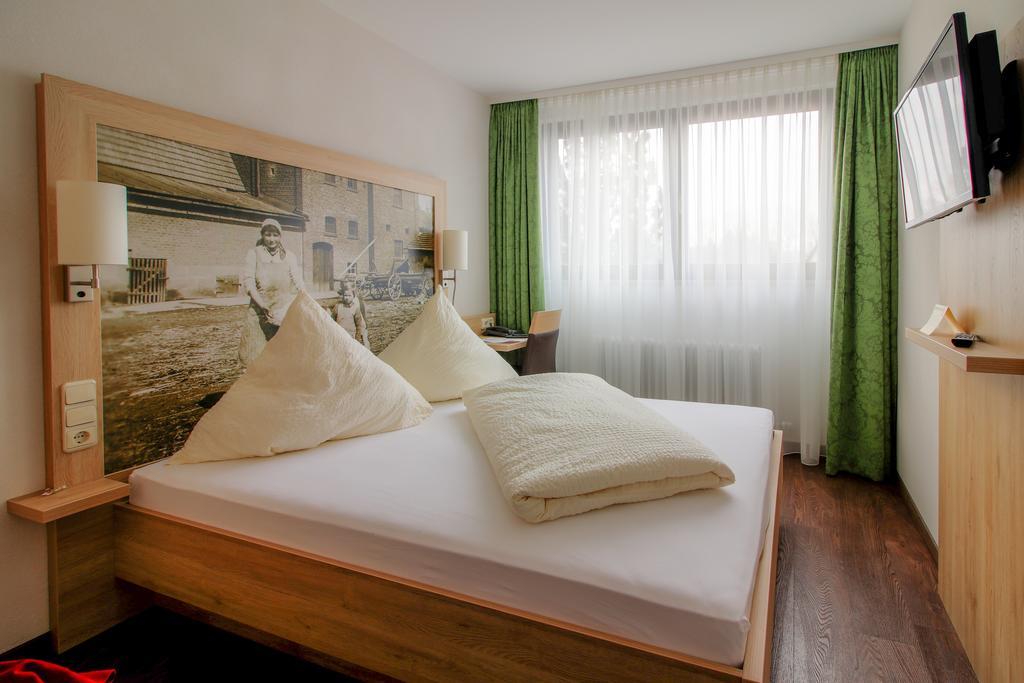 Landhotel Schnupp Neudrossenfeld Bagian luar foto