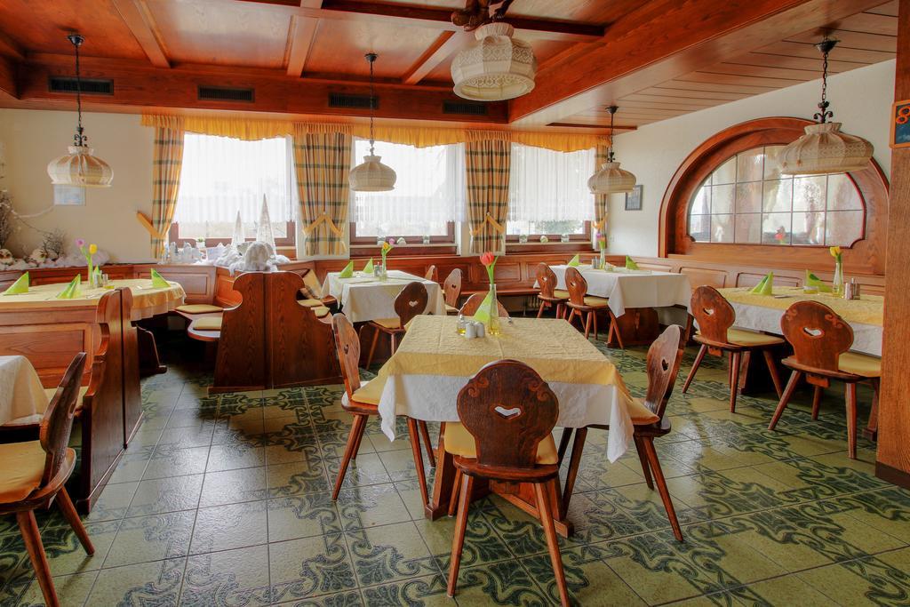 Landhotel Schnupp Neudrossenfeld Bagian luar foto