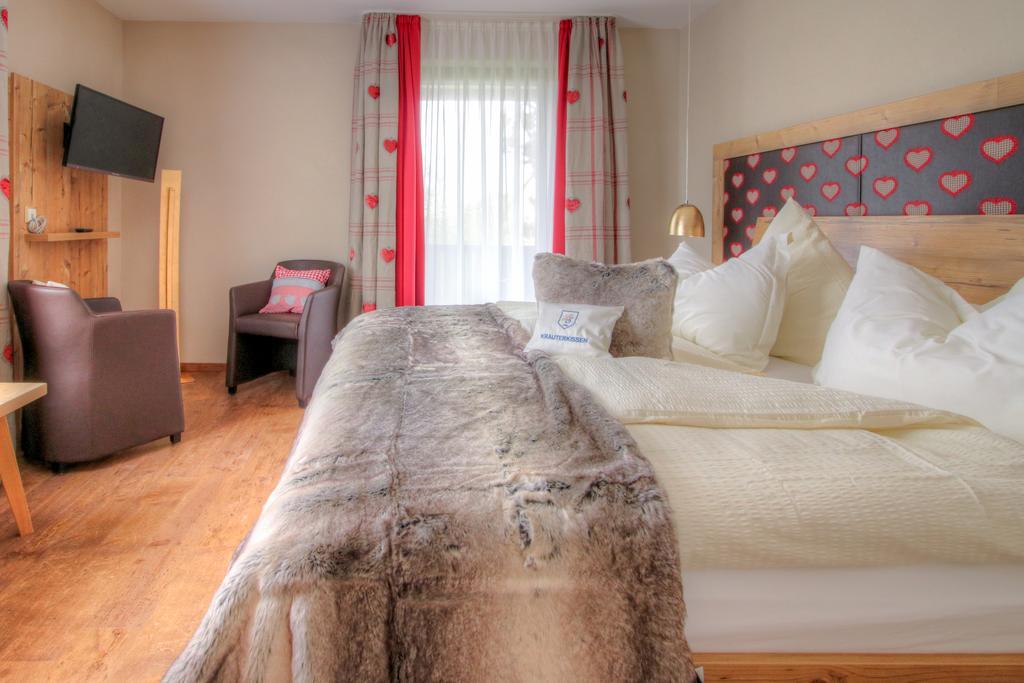 Landhotel Schnupp Neudrossenfeld Bagian luar foto